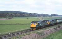 27003+27007 with a westbound train at Mosstowie on 1 May 1980.<br><br>[Peter Todd 01/05/1980]