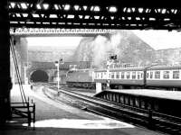 A class 47 takes a train out of Glasgow Queen Street in 1983.<br><br>[John Furnevel 23/03/1983]