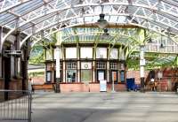 Star turn. The circular booking office at Wemyss Bay, July 2005.<br><br>[John Furnevel 29/07/2005]