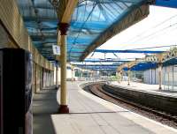 View from the station concourse along platform 1 at Gourock in July 2005.<br><br>[John Furnevel 29/07/2005]