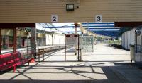 View out along the Gourock platforms in 2005 from the station concourse.<br><br>[John Furnevel 29/07/2005]