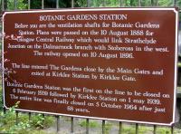 Sign above Botanic Gardens station, Glasgow, 2005.<br><br>[John Furnevel 10/07/2005]