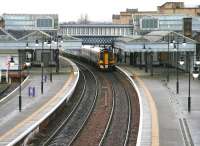 A northbound service arriving at Stirling in January 2005.<br><br>[John Furnevel 12/01/2005]