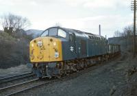 EE Type 4 No. 270 leans to the curves between Newington and Blackford Hill as it heads west on a coal train from Millerhill Yard in the spring of 1970.<br><br>[Bill Jamieson 17/04/1970]