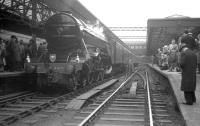 Centre of attention. 4472 at the head of the Queen's College RTS <I>'Flying Scotsman'</I> railtour of 16 May 1964. The train is seen at Aberdeen station shortly after its arrival from Edinburgh Waverley.<br><br>[K A Gray 16/05/1964]