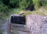 What a tip! The Ecclesbourne Valley Railway shows how stone used to be loaded at Ravenstor. The paths in the background lead to the High Peak Trail [see image 26057].<br><br>[Ken Strachan 15/09/2012]