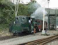 'Linda' leaves Tan-Y-Bwlch for Porthmadog in July 1981. <br><br>[Colin Miller /07/1981]