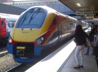 The 14.04 for Sheffield comprising a class 222 arrives at Leicester in September 2012. Compare and contrast to the HST [see image 38536]. The train in the background is the 13.57 to St. Pancras, evidently a little late.<br><br>[Ken Strachan 15/09/2012]