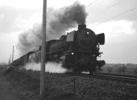 DB 042 353 heads east at Bruchmuhlen with a freight for Bad Oeynhausen in April 1976.<br><br>[John McIntyre /04/1976]