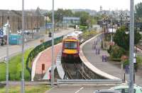 Waiting to return to Glasgow Queen Street from bay platform 10 at Stirling station on 24 July 2007.<br><br>[John Furnevel 24/07/2007]