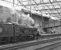 The previous occasion on which I had seenCastleclass No. 5043<I>Earl of Mount Edgcumbe</I>had been back in the early 1970s at Barry scrapyard so I had never thought it would one day be seen steaming into Carlisle - but here it is on 20th June 2009 entering platform 3 there on the<I>Castle over Shap</I>tour from Tyseley, which it worked from Crewe. <br><br>[Bill Jamieson 20/06/2009]