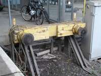 The possibly pre nationalisation buffer stop for the stabling line alongside the platform 1 bay running line at Chester, seen on 9 January. <br><br>[David Pesterfield 09/01/2014]