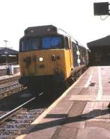 Class 50 no 50050 <I>Fearless</I> preparing to restart a westbound train away from Reading station on a May morning in 1985.<br><br>[John McIntyre /05/1985]