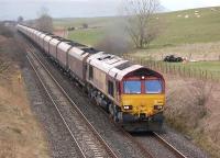 DBS 66121 climbs away from Bank Junction, New Cumnock, on 31 March 2014 with coal from Greenburn destined for West Burton power station.<br><br>[Bill Roberton 31/03/2014]