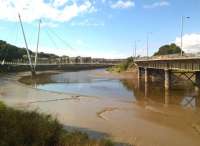View west along the River Lune at Lancaster - September 2014 [see image 44262].<br><br>[Ken Strachan 06/09/2014]