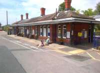 Roadside scene at Evesham on a warm July day in 2014. Evesham was one of the stations on the <I>Old Worse and Worse</I>, as the Oxford, Worcester and Wolverhampton Railway was colloquially known [see image 48216].<br><br>[Ken Strachan 26/07/2014]