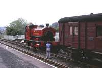 No 22 (AB 2320/1952) running round its train at Embsay on the Embsay and Bolton Abbey Steam Railway on 31 May 1982.<br><br>[Peter Todd 31/05/1982]