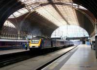 <I>Not bad Mr Brunel... not bad at all...</I>  The Great Western Railway's London terminus at Paddington, seen from the concourse on 20 July 2005.<br><br>[John Furnevel 20/07/2005]