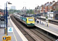 A Midland Mainline HST runs south through platform 3 of West Hampstead Thameslink station on 21 July 2006 on its way to St Pancras.<br><br>[John Furnevel 21/07/2006]