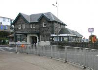 Looking south west across Station Road, Mallaig, in September 2005.<br><br>[John Furnevel 27/09/2005]