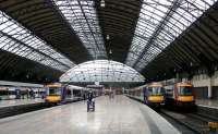 Looking towards the buffer stops at Glasgow Queen Street in July 2005.<br><br>[John Furnevel 30/07/2005]