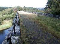 Looking north over Kielder Viaduct in the autumn of 2003.<br><br>[John Furnevel 21/09/2003]