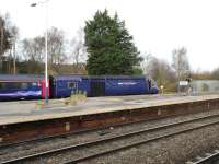 HST 43190 poised to head east.<br><br>[Peter Todd 04/12/2015]