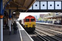 DBS 59205 brings a container train through Eastleigh on 5 May.<br><br>[Peter Todd 05/05/2016]