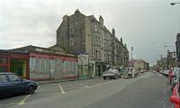 Street level building at Abbeyhill, now gone. View looks to Waverley.<br><br>[Ewan Crawford //1999]