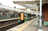 Southern 377145 eastbound at Worthing on 4 June 2016, heading for London Victoria.<br><br>[Peter Todd 04/06/2016]