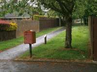 This footpath, parallel to Abington Road in Dunfermline, was the course of the Elgin Railway line to Nethertown Station, finally closed in 1959.<br><br>[Bill Roberton 15/06/2016]