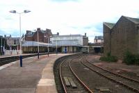 The disused platform 3 at Arbroath in August 2006. View is south back towards the main station. The former shed standing alongside the disused goods yard on the right has since been demolished [see image 51795]. <br><br>[John Furnevel 09/08/2006]