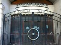 An abandoned street level entrance to Piccadilly, near the concrete viaduct. [see image 55071]<br><br>[Ken Strachan 16/04/2016]