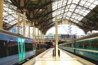 Looking back towards the concourse at Liverpool Street in July 2005 following a station makeover.<br><br>[John Furnevel 24/07/2005]