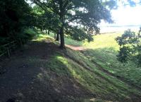 Looking away from Kettering [see image 41576], it is hard to believe that the trackbed is to the right; the path to the left may have been a temporary railway during construction. Enjoy the view.<br><br>[Ken Strachan 21/08/2016]