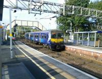 An Airdrie train comes off the Balloch branch into Dalreoch station on the afternoon of 08/10/2016.<br><br>[David Panton 08/10/2016]