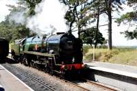 35006 'Peninsular & Orient Line' running around its train at Cheltenham Racecourse (CRC).<br><br>[Peter Todd 06/08/2016]