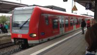 An 'S' Bahn arrival at Munchen.<br><br>[Veronica Clibbery /08/2016]
