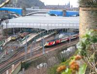 Virgin Trains 0952 Aberdeen - Kings Cross HST about to leave platform 2 at Waverley on Friday 24 March 2017.<br><br>[John Furnevel 24/03/2017]