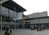 Pedestrian approach to Aberdeen station and Union Square shopping centre, April 2017<br><br>[Andy Furnevel 18/04/2017]