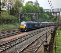 68007 Valiant takes happy commuters home for the weekend on Friday 12/05/2017.<br><br>[David Panton 12/05/2017]