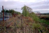 Looking east slightly east of Dalmuir Riverside. The track was the mainline and to the right were sidings for Beardmores Dalmuir Shipyard.<br><br>[Ewan Crawford //]