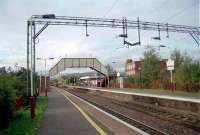 Clydebank, looking west. This was Clydebank Central.<br><br>[Ewan Crawford //]