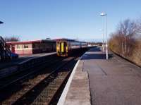 Sprinter waiting in Girvan (New) station.<br><br>[William Tollan 09/02/2006]