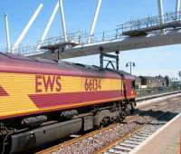 66134 stands at Stirling on 5 May below ongoing work on the new pedestrian bridge that will span the station. <br>
<br><br>[Veronica Inglis 05/05/2008]