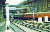 60009 about to leave for Edinburgh in modern times.<br><br>[John Robin 10/10/1993]