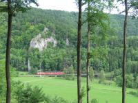 A DB Donaueschingen-Ulm IRE service rattles across the Danube before<br>
plunging into a tunnel between Beuron and Hausen im Tal on the morning of<br>
9th June 2017.<br>
<br><br>[David Spaven 09/06/2017]