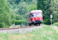 AVG Railcar VT452 approaching Dahn Süd with a service from Bundenthal-Rumbach, the terminus of the Wieslauterbahn, to Karlsruhe Hauptbahnhof.  The railcar was built by Maschinenfabrik Esslingen in 1958 for the Deutsche Eisenbahn-Betriebs-Gesellschaft (DEBG). The AVG (Albtal Verkehrs Gesellschaft - a railway company owned by the city of Karlsruhe) acquired it in 1994 along with the Kraichtal and Katzbachtal lines (Ubstadt to Menzingen and Bruchsal to Odenheim respectively). It remained in regular service until 2000 and was restored to its original condition in 2009/10. [With thanks to Bill Jamieson for loco information.]<br><br>[Norman Glen 17/06/2017]