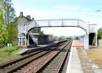 Opened by the Edinburgh and Northern Railway in 1847, Springfield serves a village with a population of less than 1,000. Located between Cupar and Ladybank, the station currently (2017) sees 3 northbound and 2 southbound stopping trains on weekdays, with no service on Sundays. Photograph taken on 22 May 2005 looking south west along the down platform. [Ref query 1676]<br><br>[John Furnevel 22/05/2005]