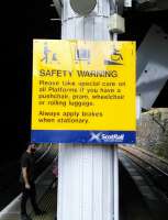 Crosshill has these extra safety notices, presumably because of the narrow<br>
<I>Cathcart Circle</I> island platform. 2nd September 2017<br>
<br><br>[David Panton 02/09/2017]